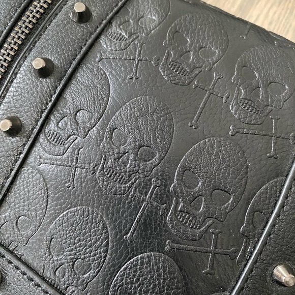 Cross and Skull Crossbody Bag - Picture 7 of 12